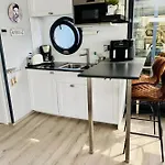 Botel Hausboot La Mare Gabi Weyhe