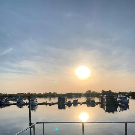 船屋 Hausboot La Mare Gabi *