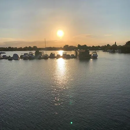 Tekne Hausboot La Mare Gabi