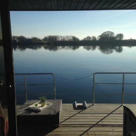 Hausboot La Mare Gabi Tekne *